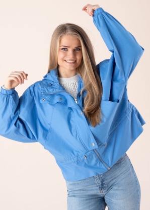 Весенне-осенняя куртка Esprit