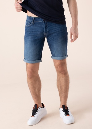 Guess lühikesed teksapüksid Sonny