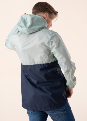 Весенне-осенняя куртка Vans