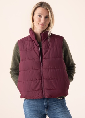 Noisy May vest Marcus