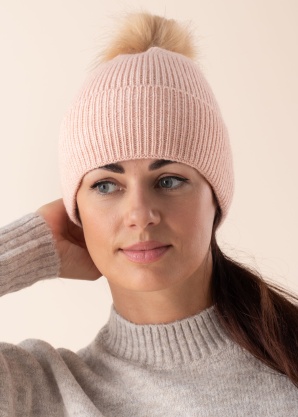 Зимняя шапка Pieces