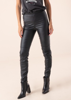 Vero Moda pikad püksid Storm