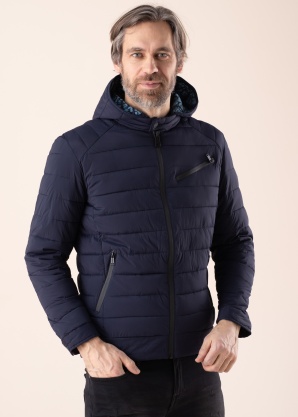 Весенне-осенняя куртка Guess