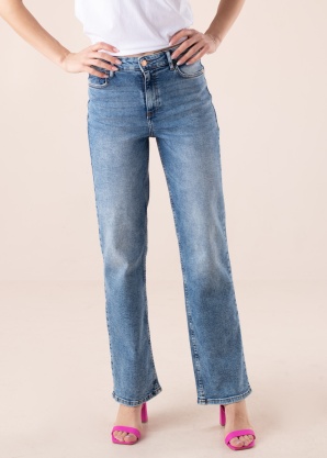 b.young teksapüksid Kato