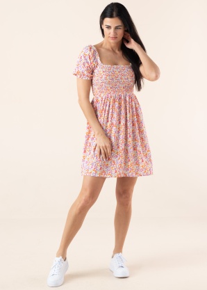 Noisy May kleit Sabina