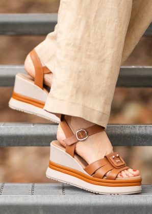 NeroGiardini lahtised kingad Nola