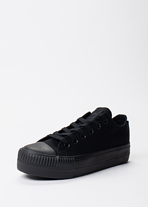 British Knights tennised Kaya Low