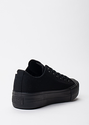 British Knights tennised Kaya Low