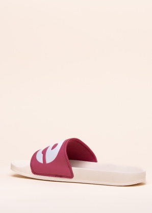 Levi's basseiniplätud June