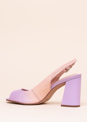 Loretta Vitale kingad