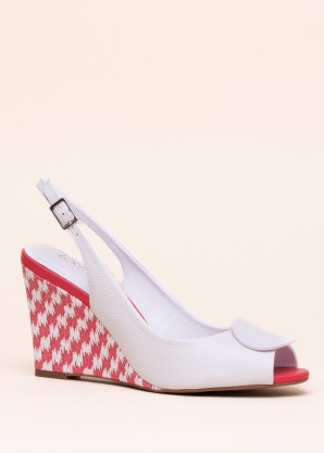 Loretta Vitale kingad