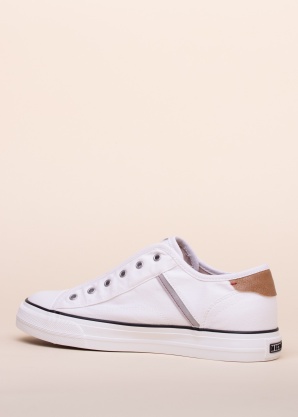 Тенниски Mustang