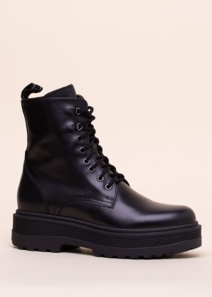 NeroGiardini poolsaapad