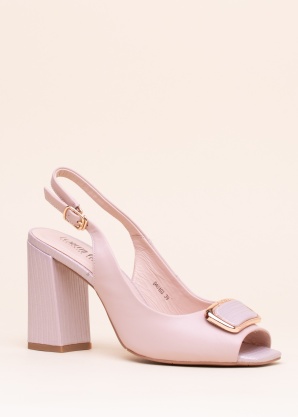 Loretta Vitale kingad