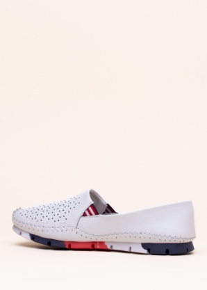 Кроссовки Cosmos