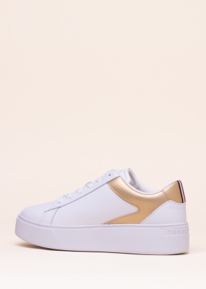 Tommy Hilfiger tennised