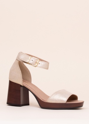 Босоножки Bullboxer