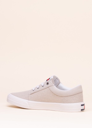 Tommy Jeans tennised