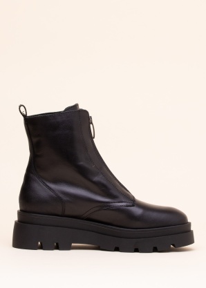 Musse & Cloud poolsaapad