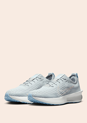 Беговые кроссовки Interact Run Nike