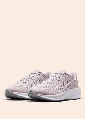 Беговые кроссовки Quest 6 Nike