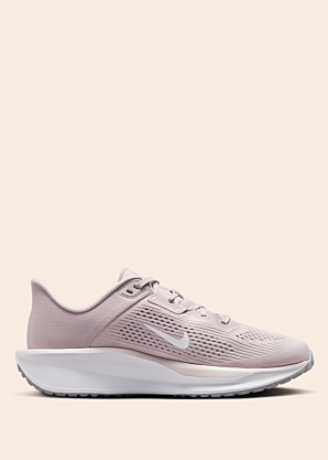 Беговые кроссовки Quest 6 Nike