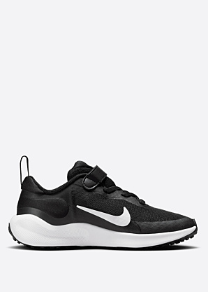Беговые кроссовки Revolution 7 Nike