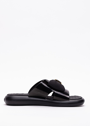 Loretta Vitale kingad