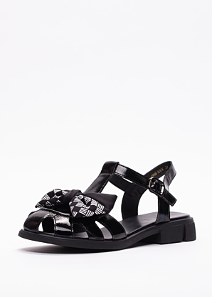 Loretta Vitale kingad