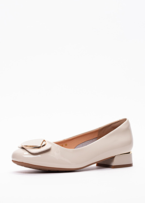 Loretta Vitale kingad