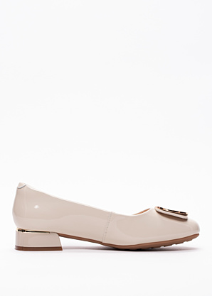 Loretta Vitale kingad