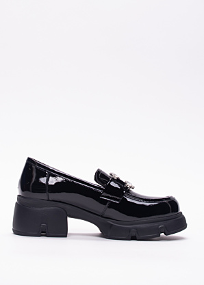 Loretta Vitale kingad