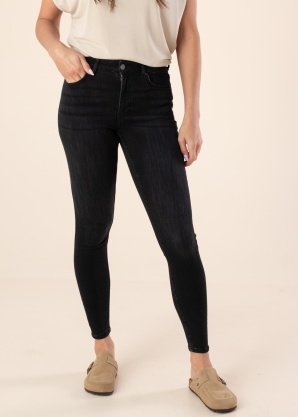 Джинсы Sarah Vila