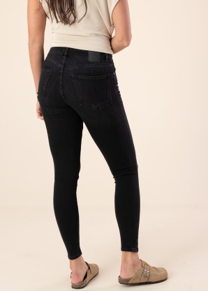 Джинсы Sarah Vila