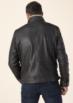 Кожаная куртка Lance Saki