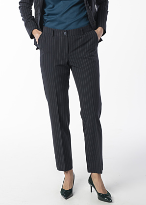 Брюки со стрелками Kairi Vilderson