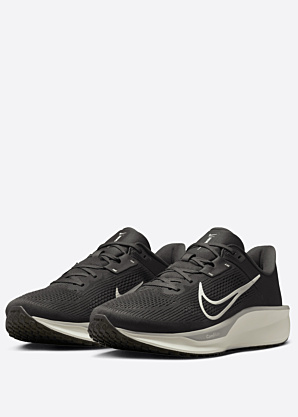 Беговые кроссовки Quest 6 Nike