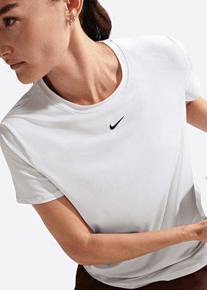 Nike T-särk One Classic