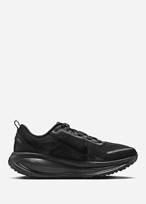 Беговые кроссовки Vomero 18 Nike
