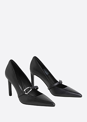 Calvin Klein kinnised kingad