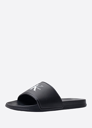 Calvin Klein basseiniplätud