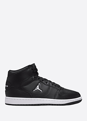 Jordan tennised Court Connect Mid Bg