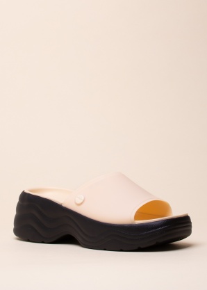 Crocs sandaalid Skyline