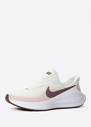 Беговые кроссовки Revolution 8 Easyon Nike