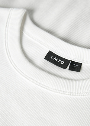 Футболка Hinaja LMTD