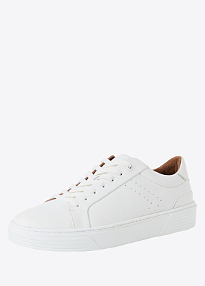 Marco Tozzi tennised