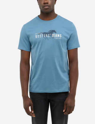 Футболка Mustang