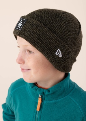 Зимняя шапка Chyt Team Cuff New Era