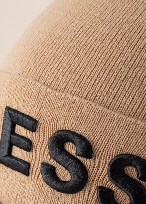 Зимняя шапка Maxi логотип Guess