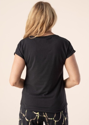 Футболка Pamila b.young